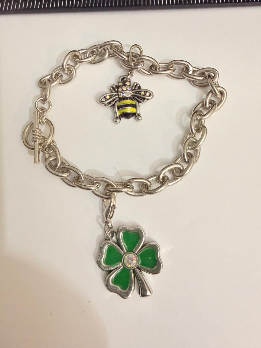 Silver Tone Bee & Green Clover Charm Bracelet 7.5"